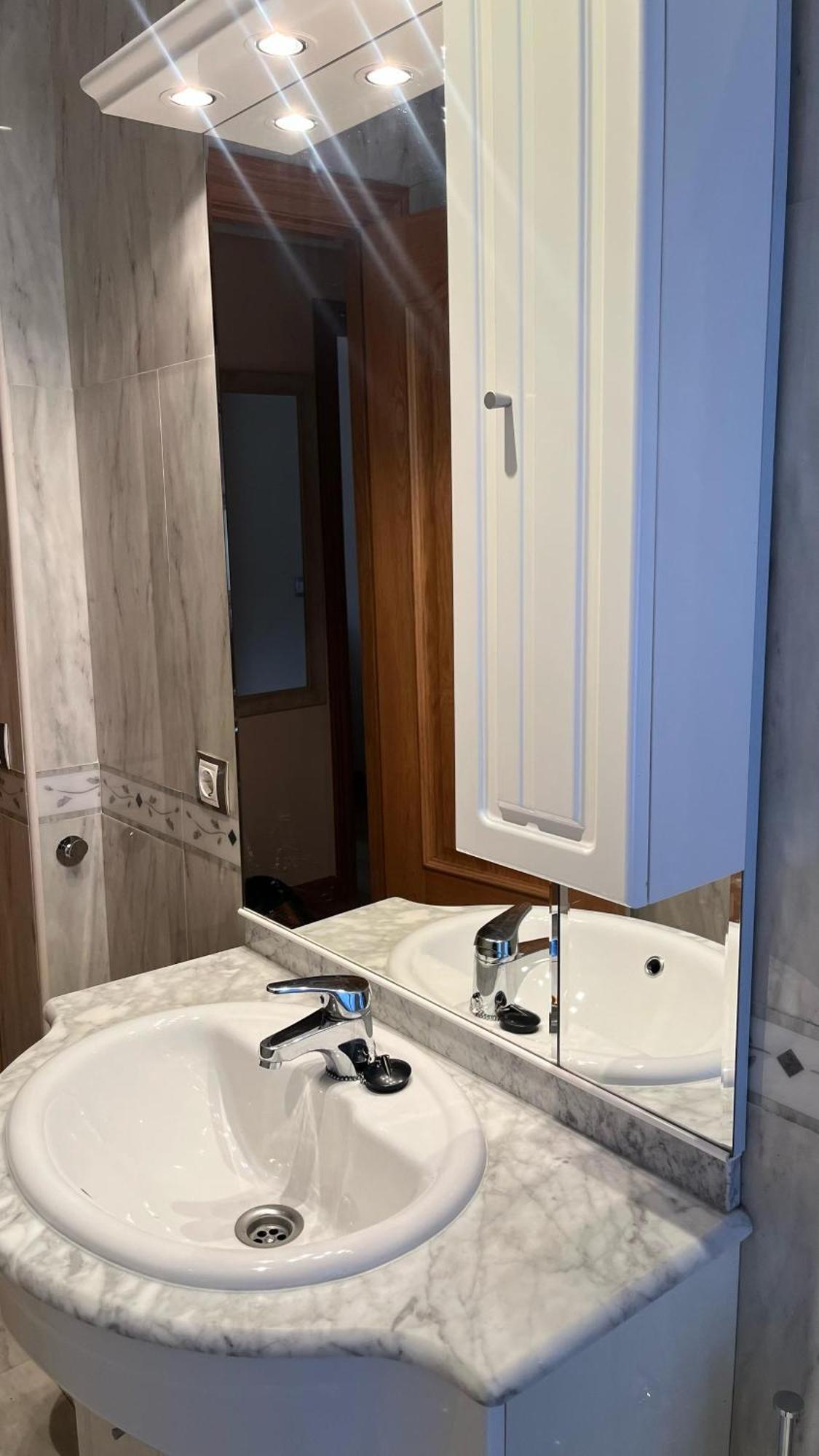 Vivienda Al Pie Del Castillo Burgos Bagian luar foto